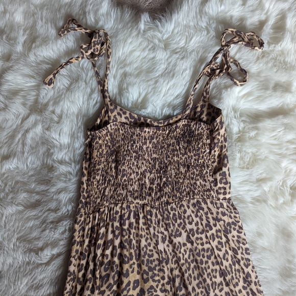 EUC Faithfull the Brand Elsa Jumpsuit in Mila Leopard Print - Picture 10 of 16